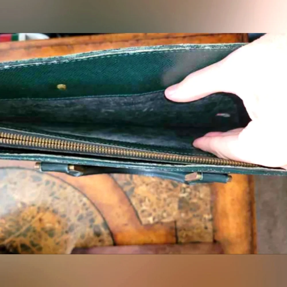 Project Vintage LV Green briefcase - Picture 2 of 9